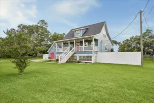 4424 Country Club Dr, Dickinson, TX 77539 - Photo 4