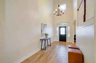 14018 Hawthorne Cir, Mont Belvieu, TX 77523 - Photo 6