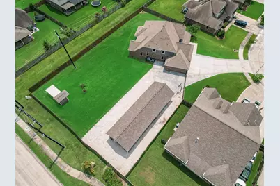 14018 Hawthorne Circle, Mont Belvieu, TX 77523 - Photo 50