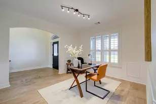 14018 Hawthorne Cir, Mont Belvieu, TX 77523 - Photo 4