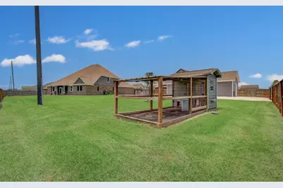 14018 Hawthorne Circle, Mont Belvieu, TX 77523 - Photo 38
