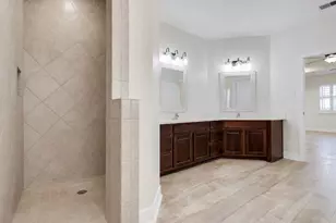 14018 Hawthorne Cir, Mont Belvieu, TX 77523 - Photo 10