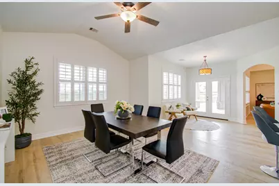 14018 Hawthorne Circle, Mont Belvieu, TX 77523 - Photo 22