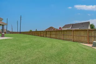14018 Hawthorne Cir, Mont Belvieu, TX 77523 - Photo 36