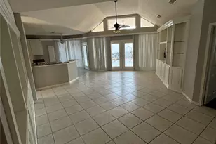 14024 Shoreline Dr, Willis, TX 77318 - Photo 8