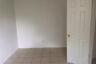 9842 Lum Ln, Houston, TX 77078 - Photo 8