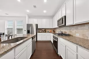 8018 Royal Palm Dr, Fulshear, TX 77441 - Photo 16