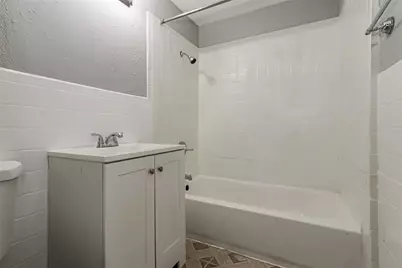 4610 Schroeder Street #2, Houston, TX 77011 - Photo 10
