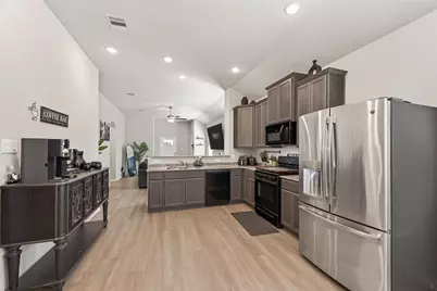 8014 Barret Travis Court, Beasley, TX 77417 - Photo 8