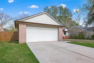 3111 E Heatherock Cir, Sugar Land, TX 77479 - Photo 2