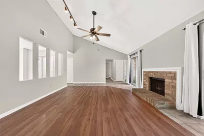 3111 E Heatherock Circle, Sugar Land, TX 77479 - Photo 10