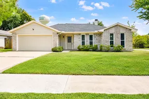 9811 Golden Sunshine Dr, Houston, TX 77064 - Photo 1