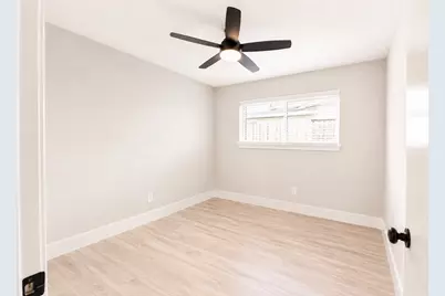 9811 Golden Sunshine Drive, Houston, TX 77064 - Photo 24