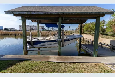 1003 Commodore Drive, Galveston, TX 77554 - Photo 32