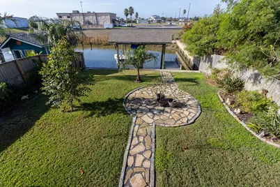 1003 Commodore Drive, Galveston, TX 77554 - Photo 28