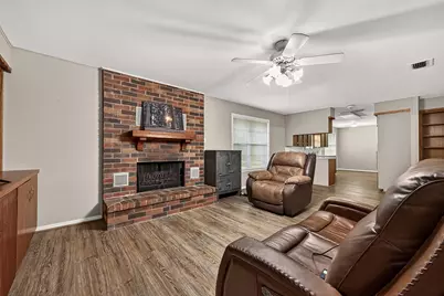 2002 Crestwood Drive, Richmond, TX 77469 - Photo 14
