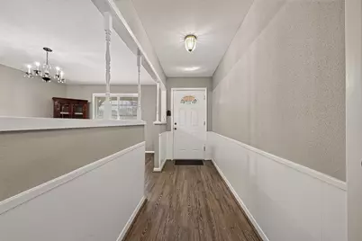 2002 Crestwood Drive, Richmond, TX 77469 - Photo 6