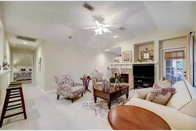 10 Stone Creek Place, The Woodlands, TX 77382 - Photo 4