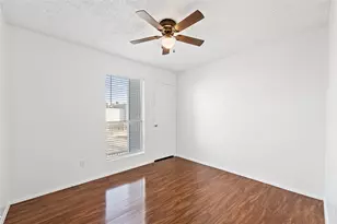 781 Country Pl Dr, Houston, TX 77079 - Photo 14