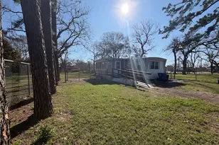 116 Avenue C, Brazoria, TX 77422 - Photo 1