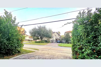 851 Jaquet Drive, Bellaire, TX 77401 - Photo 16