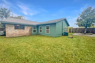 12107 Pompton Dr, Houston, TX 77089 - Photo 22