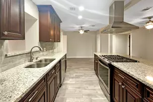 12107 Pompton Dr, Houston, TX 77089 - Photo 14