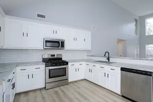 2115 Foundary Dr E, Katy, TX 77493 - Photo 14