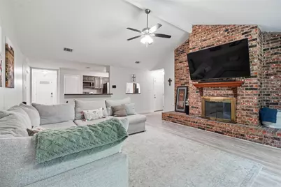 4850 Kentington Drive, Alvin, TX 77511 - Photo 14