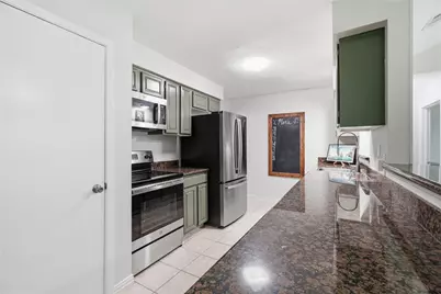 4850 Kentington Drive, Alvin, TX 77511 - Photo 8