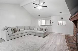 4850 Kentington Dr, Alvin, TX 77511 - Photo 12