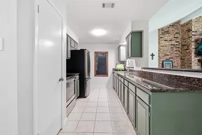 4850 Kentington Drive, Alvin, TX 77511 - Photo 10