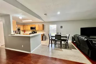 9610 Serenata Ct, Humble, TX 77396 - Photo 6