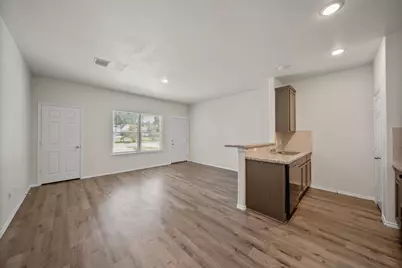 403 E Avenue G, Conroe, TX 77301 - Photo 6