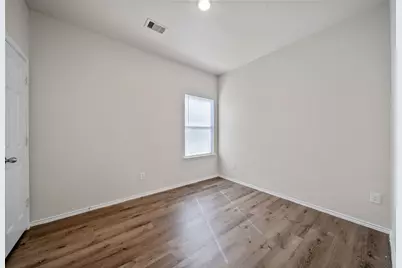 403 E Avenue G, Conroe, TX 77301 - Photo 12