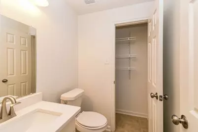 11305 Shoal Creek Drive, Pearland, TX 77584 - Photo 12