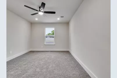 7207 Crestmont Street, Houston, TX 77033 - Photo 4