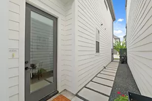 9015 Wellspring Dr, Houston, TX 77080 - Photo 4