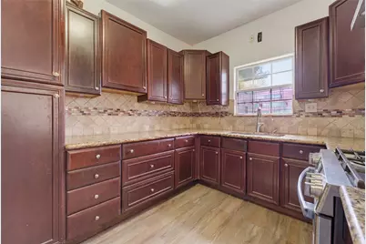 1012 Fulton Avenue, San Antonio, TX 78201 - Photo 30