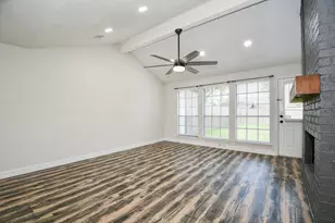 13910 Bonnercrest Dr, Houston, TX 77083 - Photo 6
