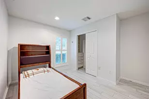 2030 Western Village Ln, Houston, TX 77043 - Photo 10