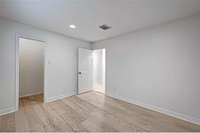 2030 Western Village Lane, Houston, TX 77043 - Photo 6