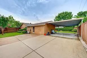2030 Western Village Ln, Houston, TX 77043 - Photo 16