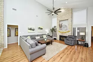 2527 Live Oak Dr, Rosenberg, TX 77471 - Photo 12