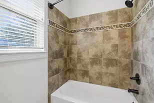33107 Whickham Cir, Fulshear, TX 77441 - Photo 6