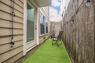 1714 Bailey St, Houston, TX 77019 - Photo 24