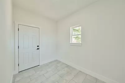 1398 Road 5607, Cleveland, TX 77327 - Photo 14
