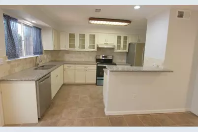 6511 Kenyon Lane, Bellaire, TX 77401 - Photo 14