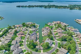 12342 Pebble View Dr, Conroe, TX 77304 - Photo 2