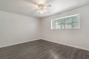 1003 Pear Tree Ln, Houston, TX 77073 - Photo 14